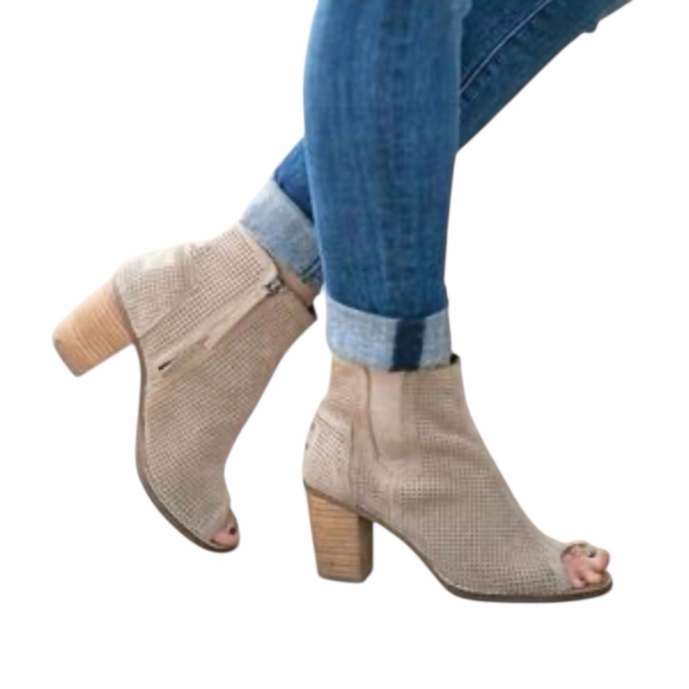 NEW TOMS Majorca Tan Suede Perforated Peep Toe Booties Sandals Shoes size 9